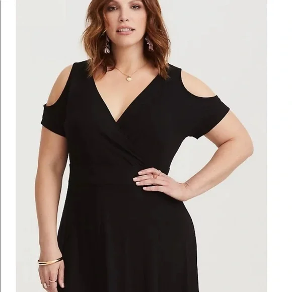 Torrid Black Jersey Cold Shoulder Maxi Dress size 1X - Picture 2 of 12